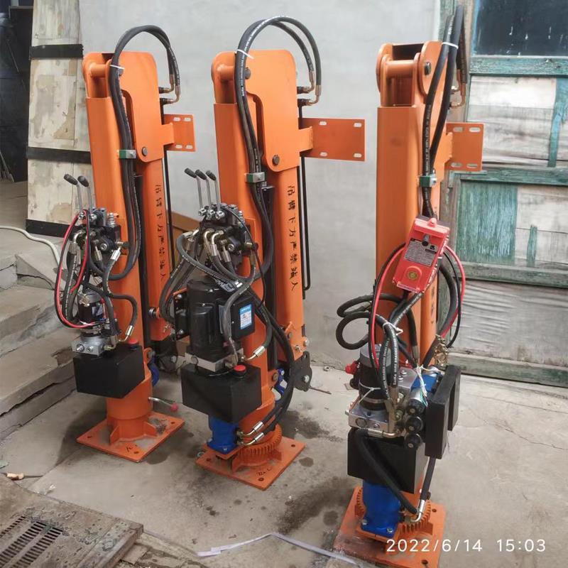 塔城地区重汽蓝牌随车吊 3.2吨 国六动力强 液压驱动 农用自卸起重机